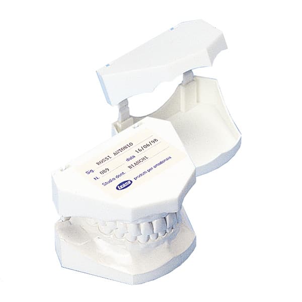 ZOCALADORES DE PLÁSTICO/FORMAS DE GOMA PARA BASES DE MODELOS/MODELBOX